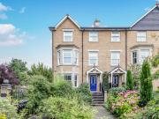 5 bedroom terraced house for sale in Scholar Mews,...