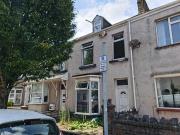 5 bedroom terraced house for sale in St Helens Avenue,...