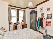 5 bedroom terraced house for sale in Whippingham Road,...