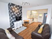 5 bedroom Terraced House To Let