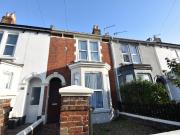 5 bedroom terraced house to rent