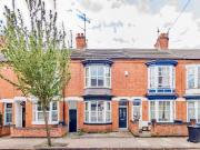 5 bedroom terraced house to rent