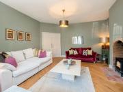 5 bedroom terraced house to rent