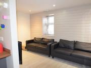 5 bedroom terraced house to rent