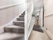 5 bedroom terraced house to rent