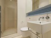 5 bedroom terraced house to rent