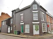5 bedroom terraced house to rent