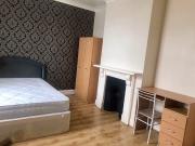 5 bedroom terraced house to rent