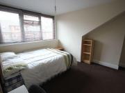 5 bedroom terraced house to rent