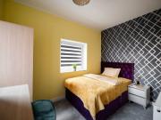 5 bedroom terraced house to rent