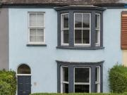 5 bedroom terraced house to rent