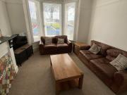 5 bedroom terraced house to rent