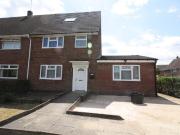 5 bedroom terraced house to rent