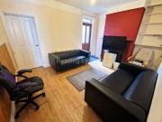 5 bedroom terraced house to rent