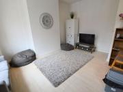 5 bedroom terraced house to rent