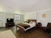 5 bedroom terraced house to rent