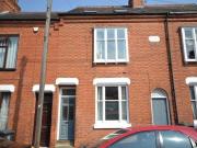 5 bedroom terraced house to rent