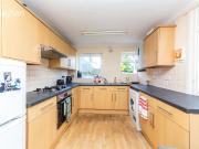 5 bedroom terraced house to rent
