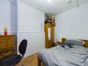 5 bedroom terraced house to rent