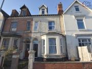 5 bedroom terraced house to rent