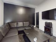 5 bedroom terraced house to rent