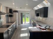 5 bedroom terraced house to rent