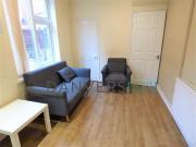 5 bedroom terraced house to rent