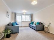 5 bedroom terraced house to rent