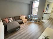 5 bedroom terraced house to rent