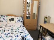 5 bedroom terraced house to rent