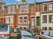 5 bedroom terraced house to rent 5 bedroom terraced house to rent