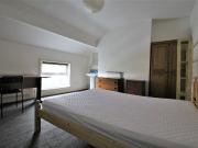 5 bedroom terraced house to rent