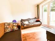 5 bedroom terraced house to rent