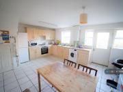 5 bedroom terraced house to rent