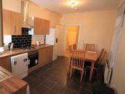 5 bedroom terraced house to rent