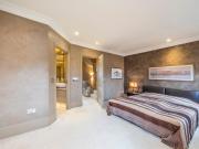 5 bedroom terraced house to rent