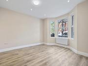 5 bedroom terraced house to rent