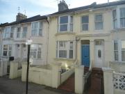 5 bedroom terraced house to rent