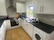 5 bedroom terraced house to rent