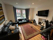 5 bedroom terraced house to rent