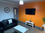 5 bedroom terraced house to rent