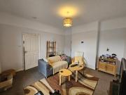 5 bedroom terraced house to rent