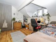 5 bedroom terraced house to rent