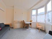 5 bedroom terraced house to rent