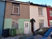 5 bedroom terraced house to rent