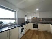 5 bedroom terraced house to rent