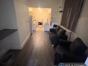 5 bedroom terraced house to rent