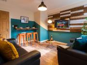 5 bedroom terraced house to rent