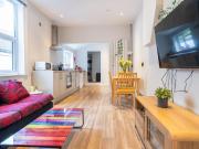 5 bedroom terraced house to rent