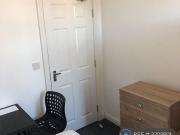 5 bedroom terraced house to rent